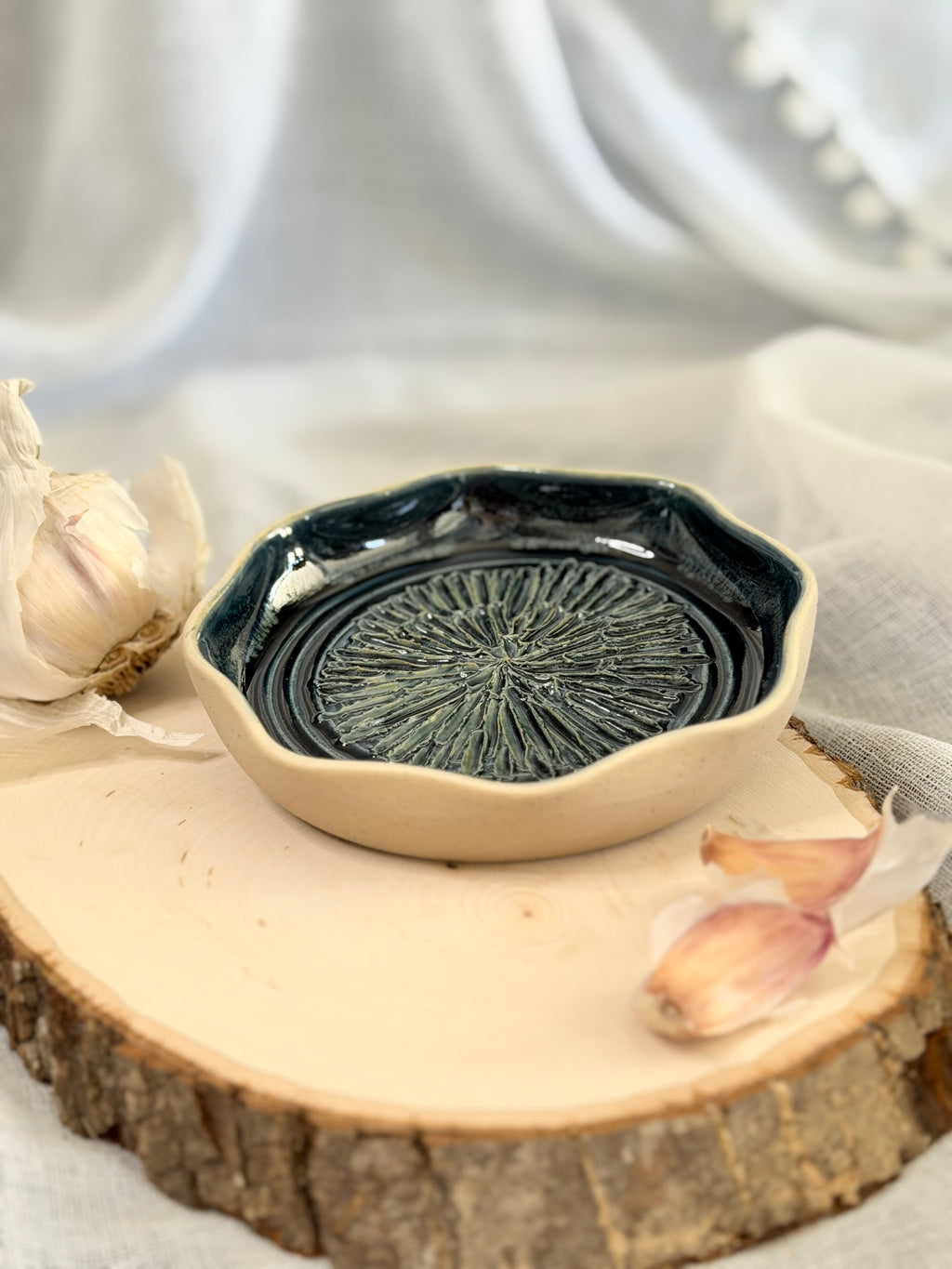 Garlic Grating Plate - Deep Blue