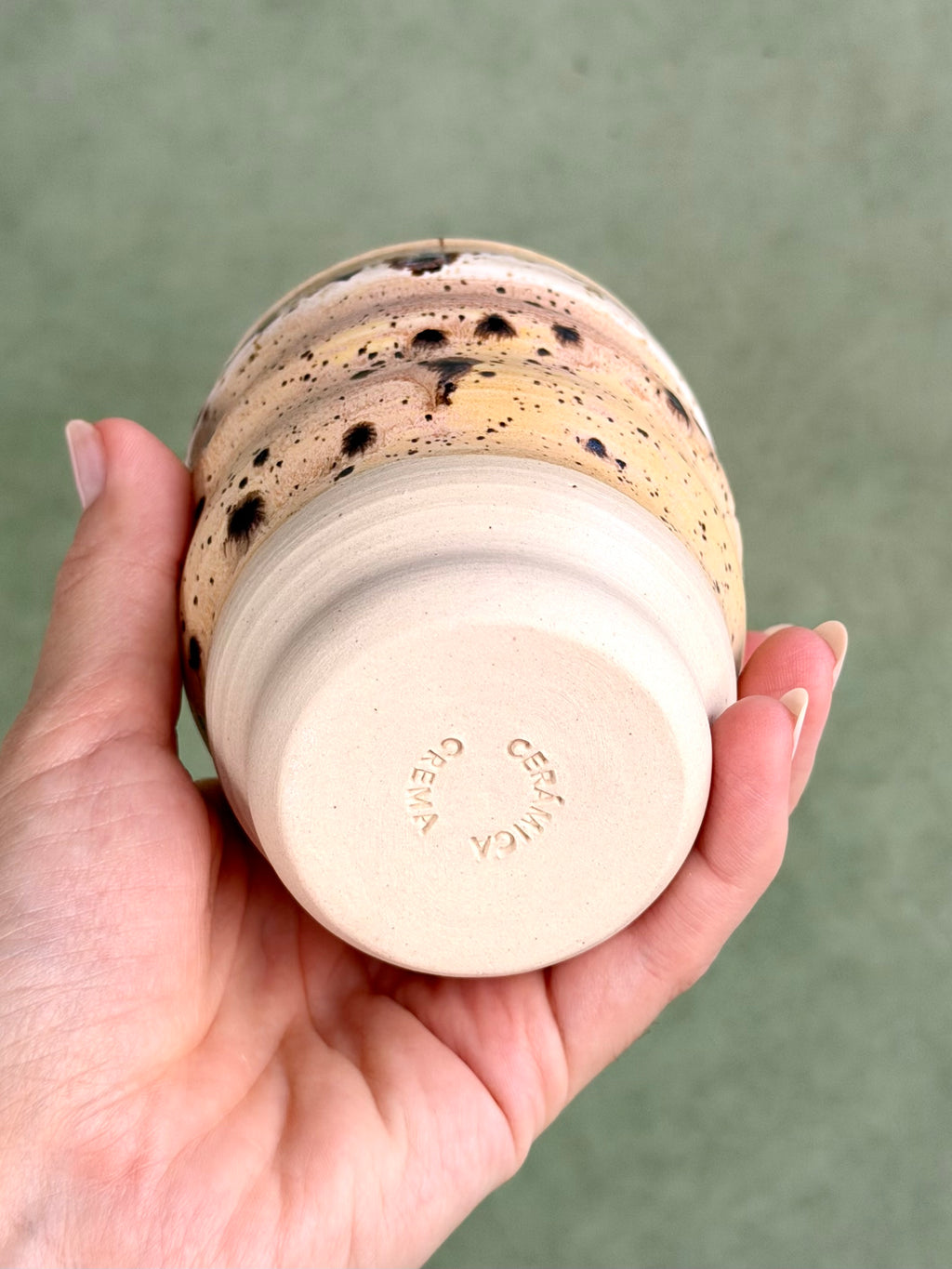 Wavy Cup - Speckled Sand (D)